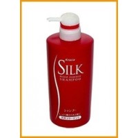 Kracie Silk Moist Essence Shampoo / Увлажняющий шампунь-эссенция с протеинами шелка для сухих, ломких и выпадающих волос 